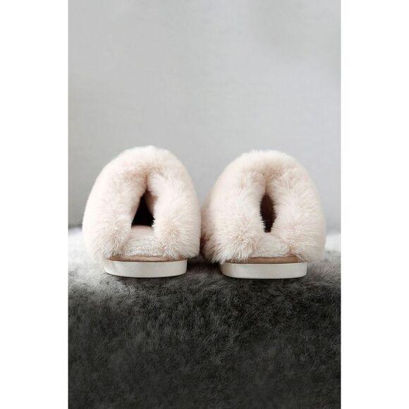 Azura Exchange  Cut and Sew Faux Suede Plush Lined Slippers - Picture 3 of 8